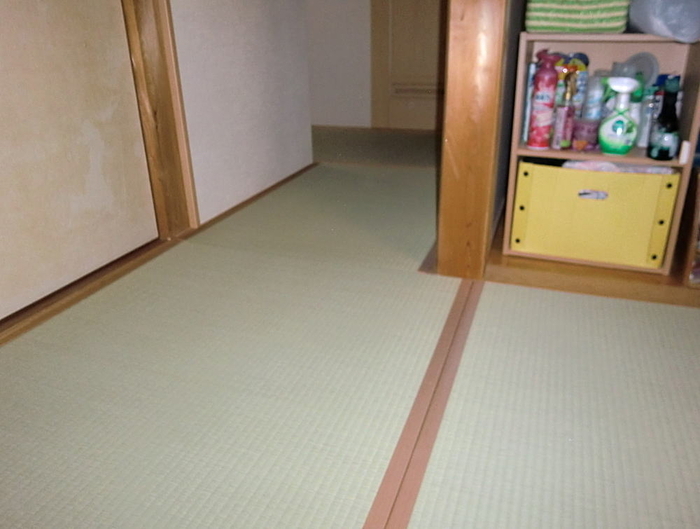 A様邸（八雲町東岩坂）玄関から廊下にある畳の表替えの施工をしました。