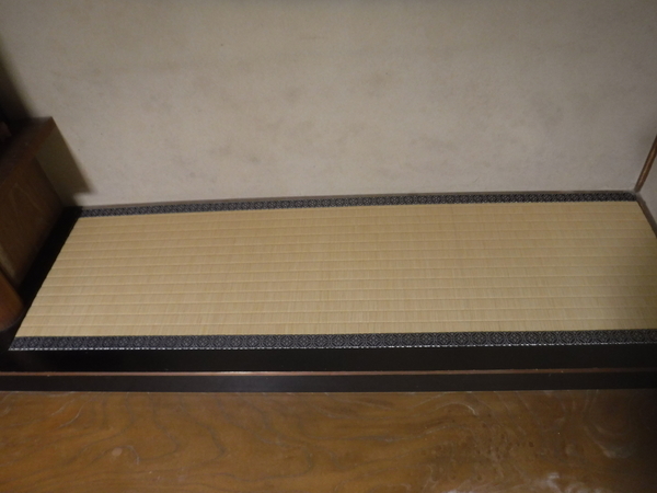 K様宅（一の谷町）新畳8帖/国産畳表使用/床ゴザ１枚を施工しました。